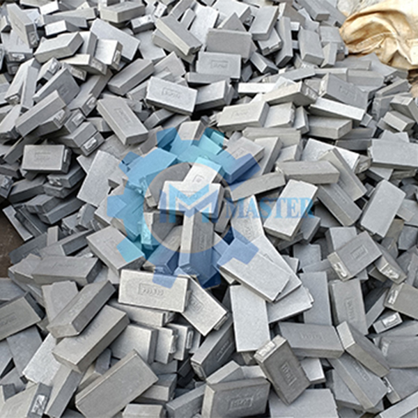 High impact toughness CWI wear plate